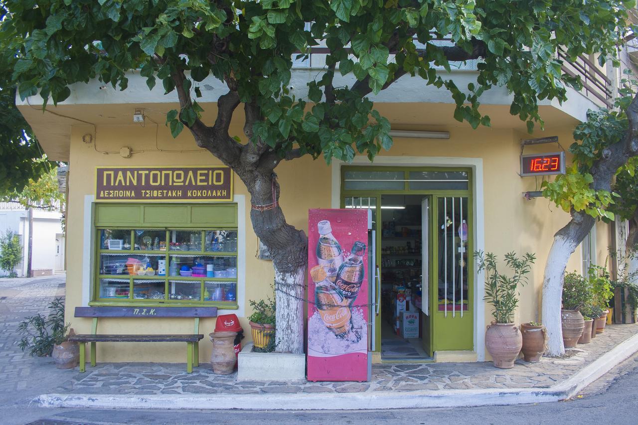 Villa Dio Petres Kroustas Exterior foto