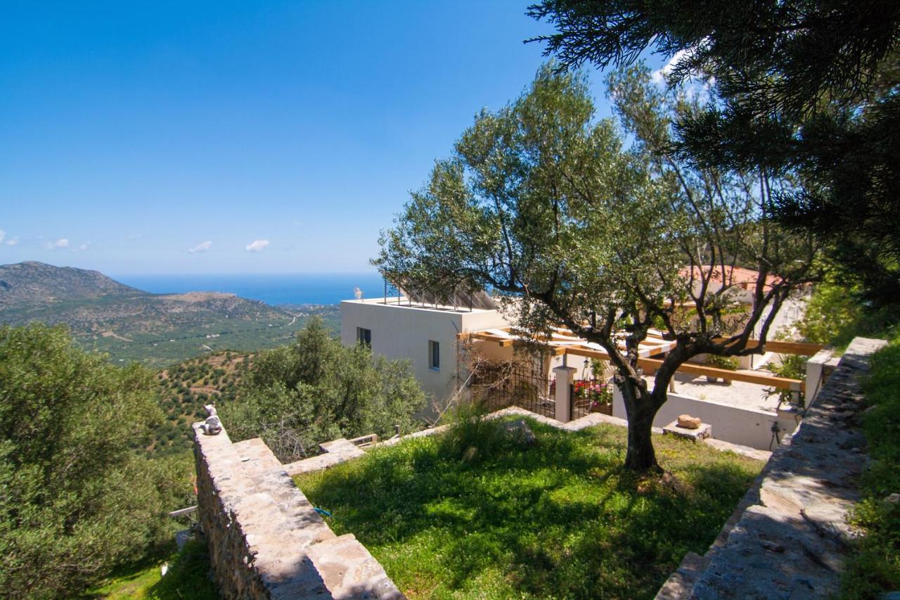 Villa Dio Petres Kroustas Exterior foto